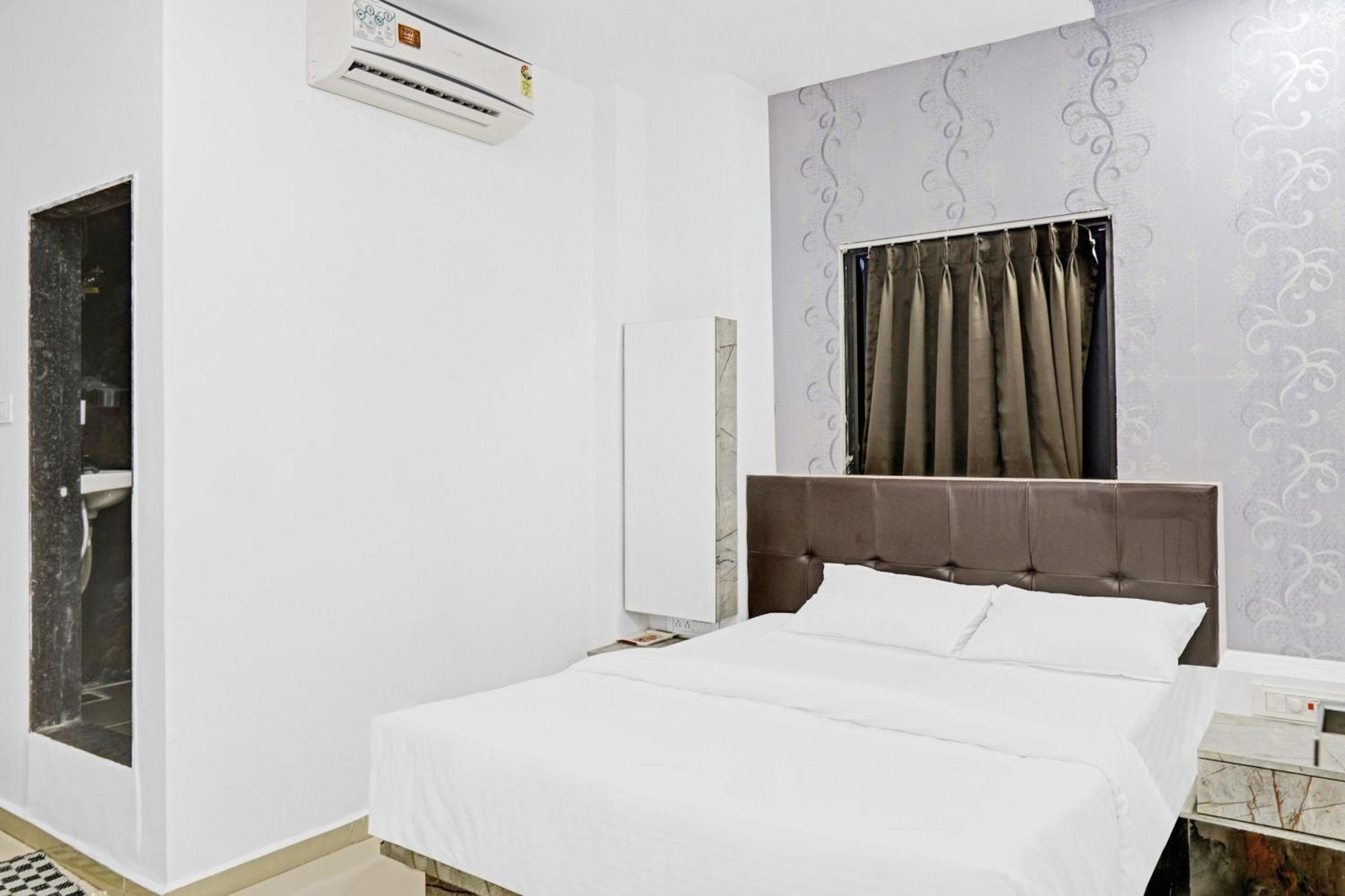 Collection O Sigma Inn Surat Dış mekan fotoğraf