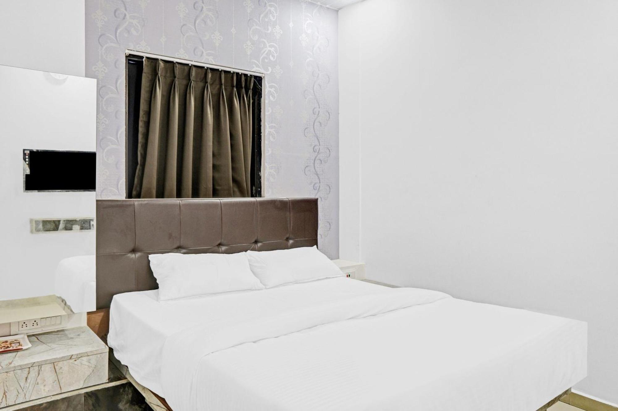 Collection O Sigma Inn Surat Dış mekan fotoğraf