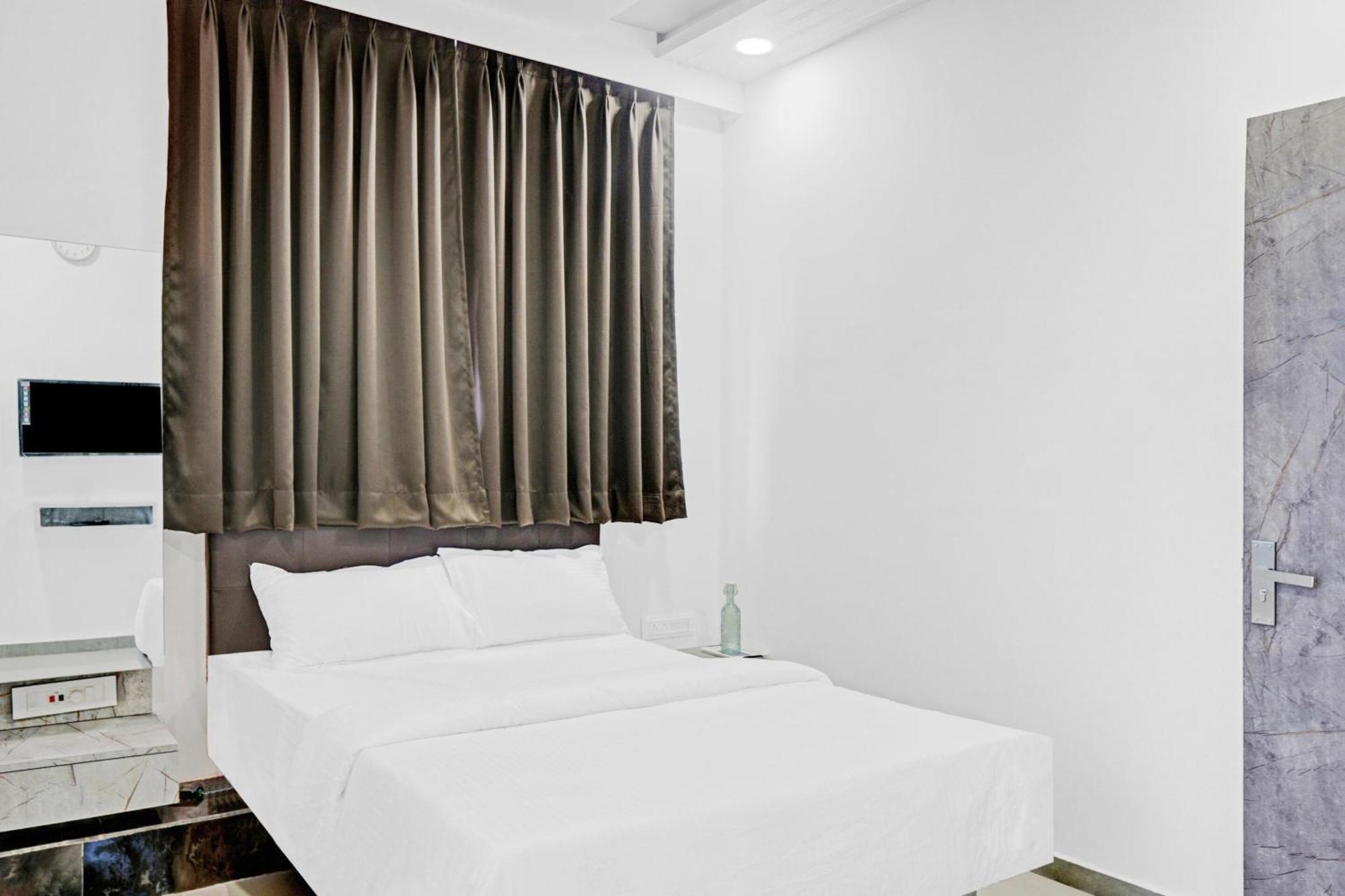 Collection O Sigma Inn Surat Dış mekan fotoğraf